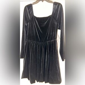 Celebrity Pink Black Velvet Formal Dress